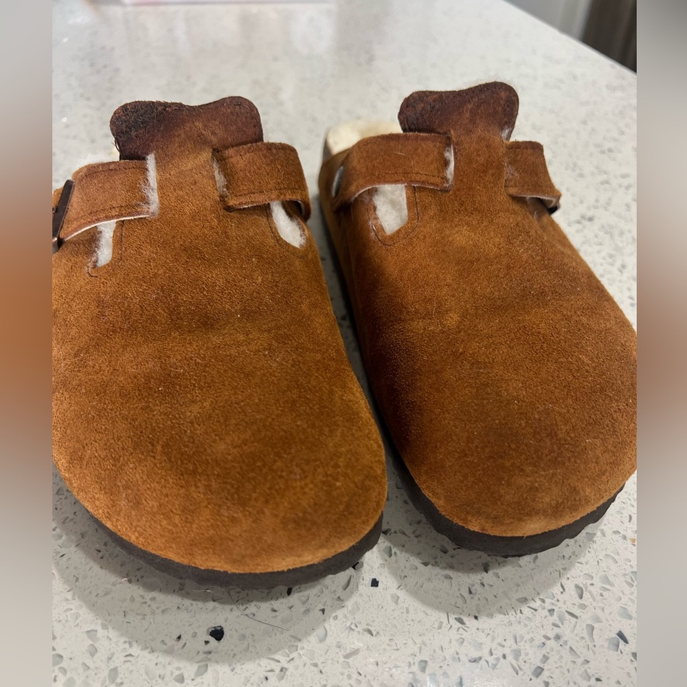 Birkenstock NEW Tan/Brown Suede Shearling Bosten Clogs sz 39 Sz 7.5 Women’s - Picture 2 of 16